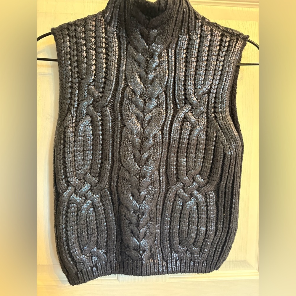 Chunky Cable Knit Sleeveless Sweater Vest - Deep Navy Blue